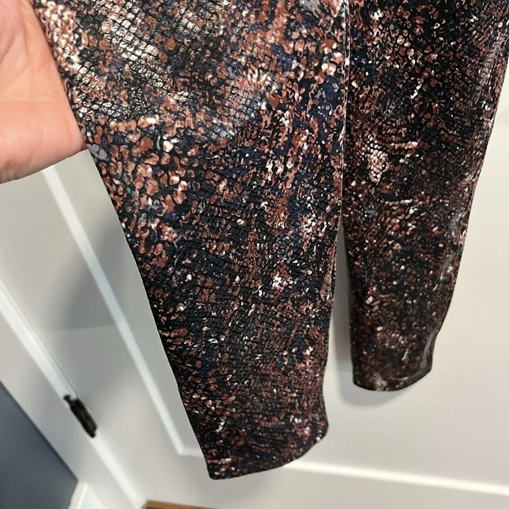 Spanx Faux Leather Snake Shine Legging Size Medium